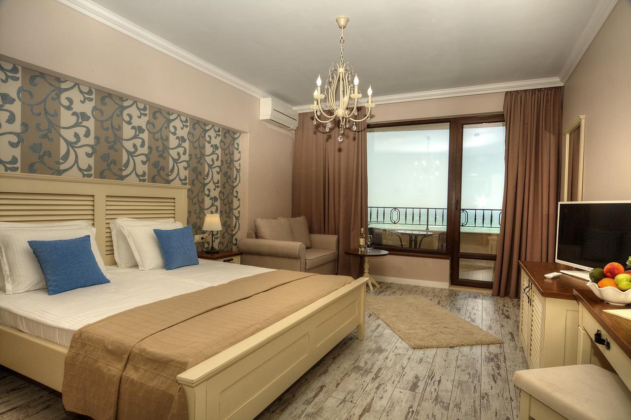 Double room with Central Sea view,660193347:JPEG